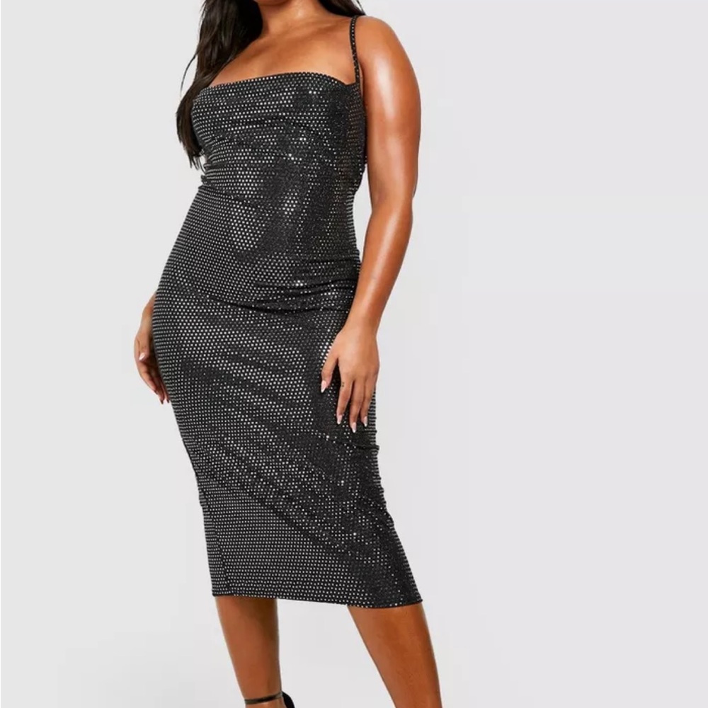 NWT never worn boohoo black with silver metallic  sequin cocktail dress size 14